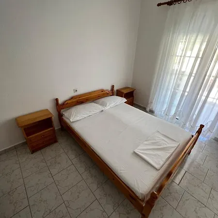 Aparthotel Atlantis Nea Vrasna